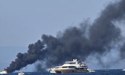 Bodrum açıklarında demirli motoryatta yangın çıktı