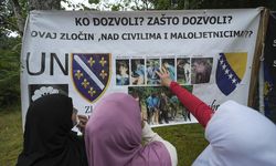 Bosna Hersek'teki savaşta kurşuna dizilerek öldürülen 6 Srebrenitsalı genç anıldı