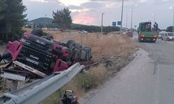 Burdur'da şarampole devrilen kamyonetin sürücüsü öldü
