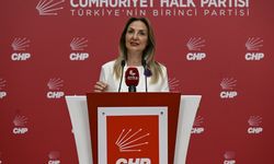CHP Genel Başkan Yardımcısı Nazlıaka, yarım zamanlı çalışma hakkına ilişkin basın toplantısı düzenledi