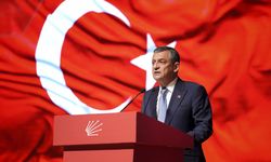 CHP Genel Başkanı Özel, partisinin İstanbul'da düzenlediği toplantıda konuştu: