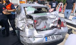 Çorum'da 3 aracın çarpışması sonucu 6 kişi yaralandı