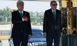 Cumhurbaşkanı Erdoğan, Kazakistan Cumhurbaşkanı Tokayev'i resmi törenle karşıladı