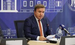 Erzincan Valisi Hamza Aydoğdu, muhtarlarla bir araya geldiği toplantıda konuştu: