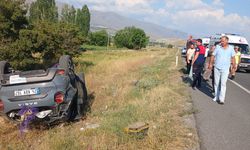 Erzincan'da devrilen otomobildeki 1 kişi öldü, 4 kişi yaralandı