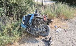Eskişehir'de otomobille çarpışan motosikletin sürücüsü hayatını kaybetti