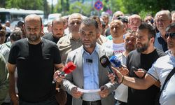 Eskişehir'de özel bir madende çalışan işçiler alacaklarının ödenmesi talebiyle başkentte eylem yaptı