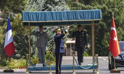 Genelkurmay Başkanı Orgeneral Gürak, Fransız mevkidaşı Orgeneral Burkhard ile görüştü