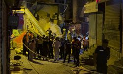 GÜNCELLEME - Beyoğlu'nda iki katlı bina patlamanın ardından çöktü