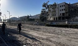 GÜNCELLEME - İsrail savaş uçakları Şam'da Genelkurmay Başkanlığı binasına yeni hava saldırıları düzenledi
