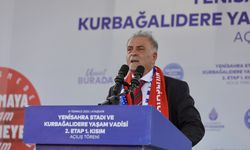 İBB tarafından yenilenen Yenisahra Stadı törenle hizmete açıldı