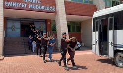 Isparta'da 3 kişinin yaralandığı 'yan bakma' meselesinde 2 kişi tutuklandı