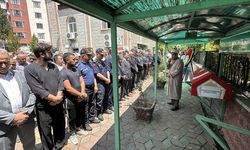 Karabük'te vefat eden Kıbrıs gazisi Hikmet Kapanşahin son yolculuğuna uğurlandı