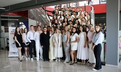Lösemiyi atlatan gençler Samsun'da LÖSEV öncülüğünde buluşarak moral depoladı