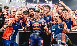 Milli motosikletçi Deniz Öncü, Dünya Moto2 Şampiyonası'nın Almanya yarışını kazandı