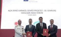 Roketsan, IDEF 2025'te savunma sanayisi alanında stratejik sözleşmelere imza attı