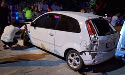 Siirt'te park halindeki cipe çarpan otomobildeki 5 kişi yaralandı