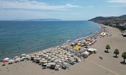 Tekirdağ'da sıcaktan bunalanlar sahillerde vakit geçiriyor