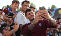 Trabzonspor'da futbolcular taraftarla buluştu