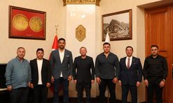 Türkiye Güreş Federasyonu Başkanı Akgül, Kars Valisi Polat'ı ziyaret etti