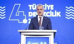 Ulaştırma ve Altyapı Bakanı Uraloğlu, 4. Türkiye Denizcilik Zirvesi'nde konuştu: