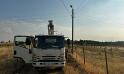 Uşak'ta tamir için çıktığı aydınlatma direğinde elektrik akımına kapılan kişi öldü