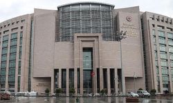 İBB yolsuzluk soruşturmasında tutuklanan sosyal medya yöneticisi "kullanılmışlık hissini" telefon notlarına yazdı