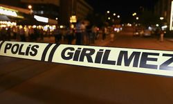 Sultanbeyli'de silahlı çatışmada bazı ev ve arabalara kurşun isabet etti
