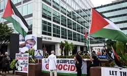 ABD'de göstericiler, medyanın Gazze'ye saldırılar konusunda taraflı olmasını protesto etti