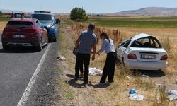 Afyonkarahisar'da takla atan otomobildeki 4 kişi yaralandı