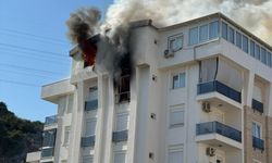 Antalya'da 6 katlı binada çıkan yangın söndürüldü