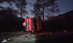 Antalya'da arazözün devrilmesi sonucu 2 kişi yaralandı