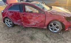 Antalya'da devrilen otomobildeki 1 kişi öldü, 1 kişi yaralandı