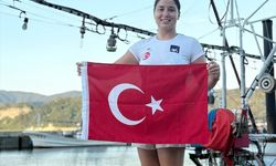 Bengisu Avcı, Japonya'da 'Okyanus Yedilisi'ni tamamlamak için suya girdi