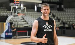 Beşiktaş'ın Kanadalı basketbolcusu Conor Morgan, yeni sezonda da takımına güveniyor: