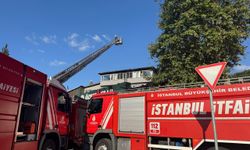 Beykoz'da 3 katlı binanın çatı katında çıkan yangın söndürüldü