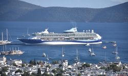 Bodrum'a iki kruvaziyer ile 2 bin 609 yolcu geldi