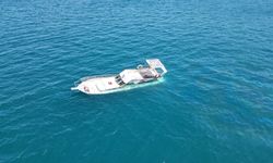 Bodrum'da su alan 10 metrelik ahşap tekne battı