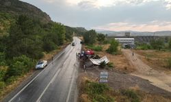 Bursa'da devrilen tırın sürücüsü yaralandı