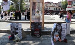 Bursa'da imam hatip öğrencileri Gazze'de yaşananları sessiz tiyatroyla anlattı