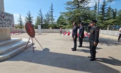 Büyük Taarruz'un 103. yıl dönümü dolayısıyla Albay Reşat Çiğiltepe Şehitliği'nde tören düzenlendi