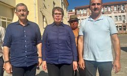 CHP Genel Başkan Yardımcısı Şahbaz, Balıkesir Sındırgı'daki deprem bölgesinde ziyaretlerde bulundu