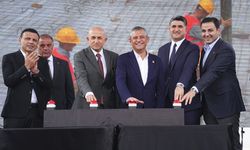CHP Genel Başkanı Özel, İstanbul'da kreş ve öğrenci yurdu açılışına katıldı