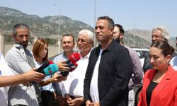 CHP Grup Başkanvekili Ali Mahir Başarır, Muhittin Böcek'i cezaevinde ziyaret etti