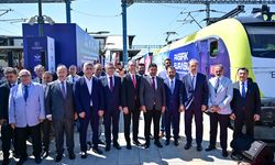 Çin'den yola çıkan yük trenleri İstanbul'da karşılanarak Avrupa'ya uğurlandı