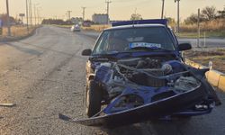 Edirne'de iki otomobilin çarpıştığı kazada 3 kişi yaralandı