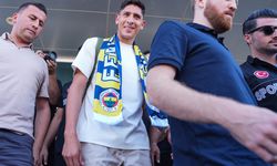Edson Alvarez, Fenerbahçe için İstanbul'a geldi