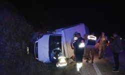 Erzincan'da devrilen kamyonetin sürücüsü öldü