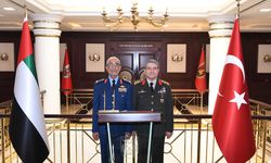 Genelkurmay Başkanı Orgeneral Bayraktaroğlu, BAE'li mevkidaşı Korgeneral Al Mazrouei'yi ağırladı
