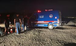 GÜNCELLEME - Adana'da eğitim uçağı düştü, 2 kişi yaralandı